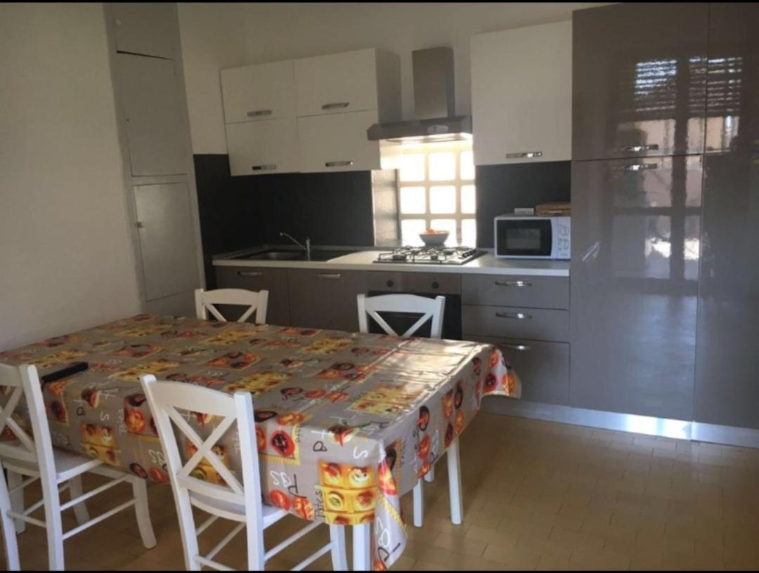 Casa Romeo Appartamento Con Posto Auto 菲纳莱利古雷 外观 照片