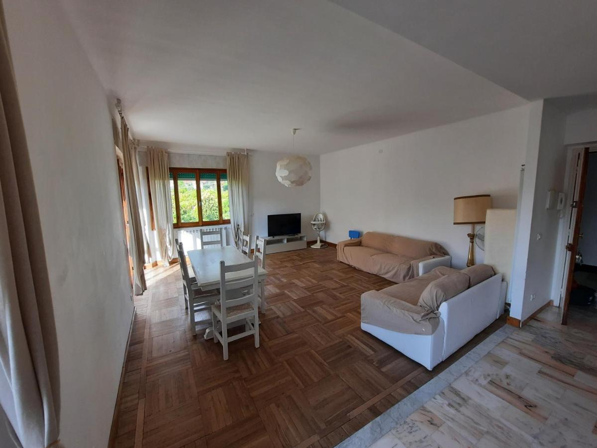 Casa Romeo Appartamento Con Posto Auto 菲纳莱利古雷 外观 照片