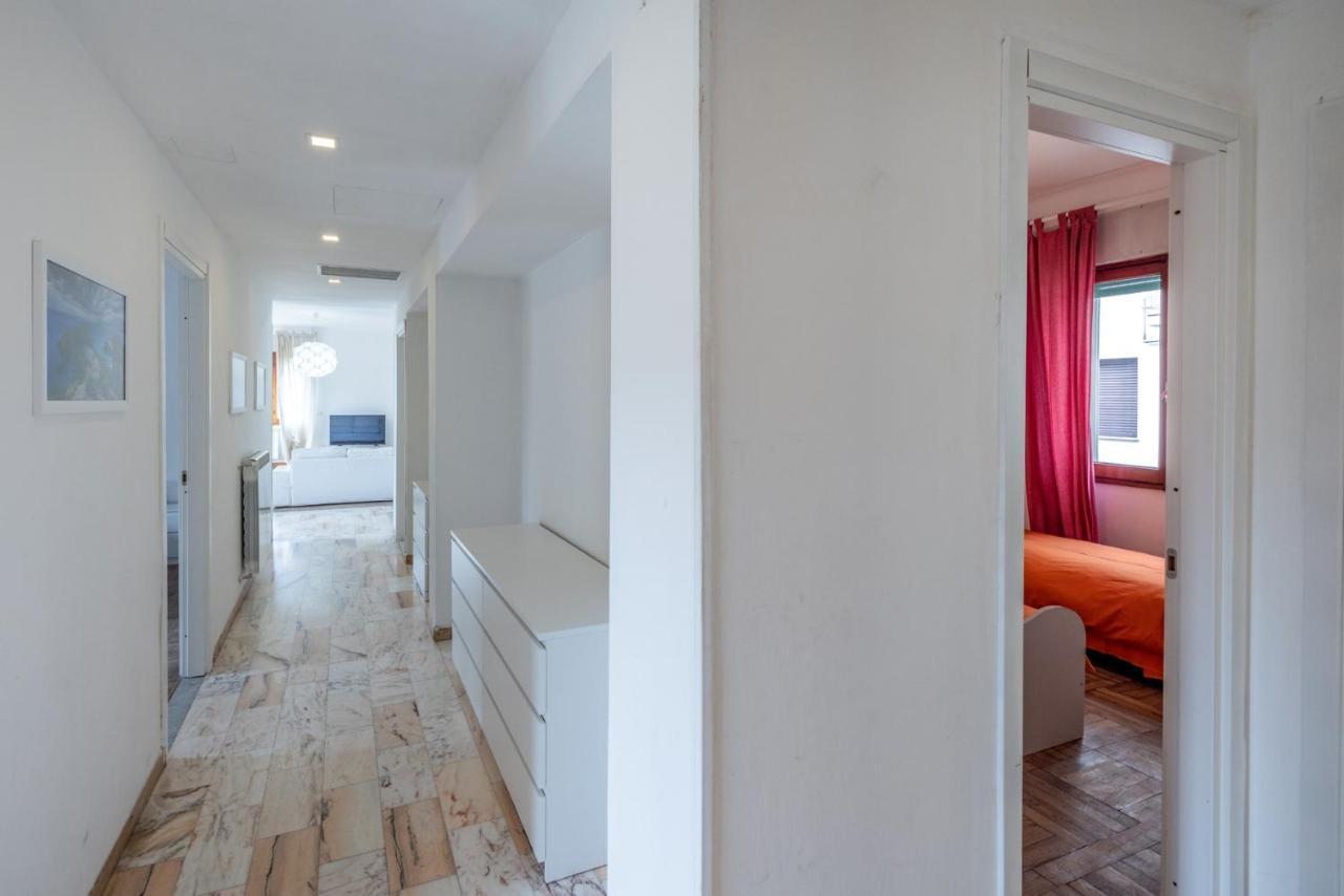 Casa Romeo Appartamento Con Posto Auto 菲纳莱利古雷 外观 照片