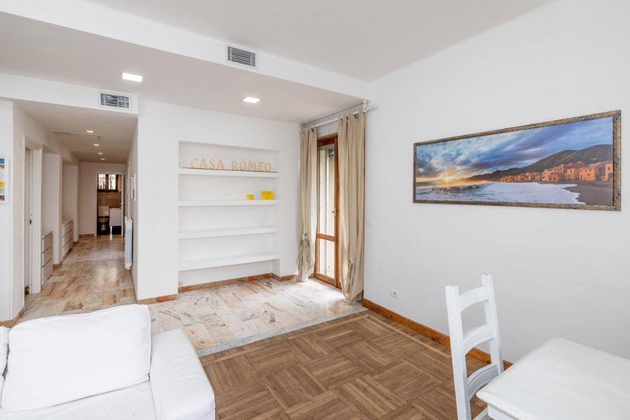 Casa Romeo Appartamento Con Posto Auto 菲纳莱利古雷 外观 照片