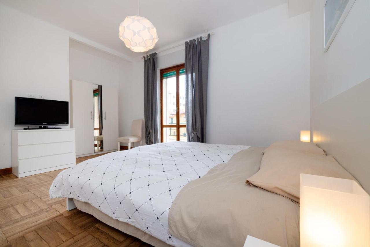 Casa Romeo Appartamento Con Posto Auto 菲纳莱利古雷 外观 照片