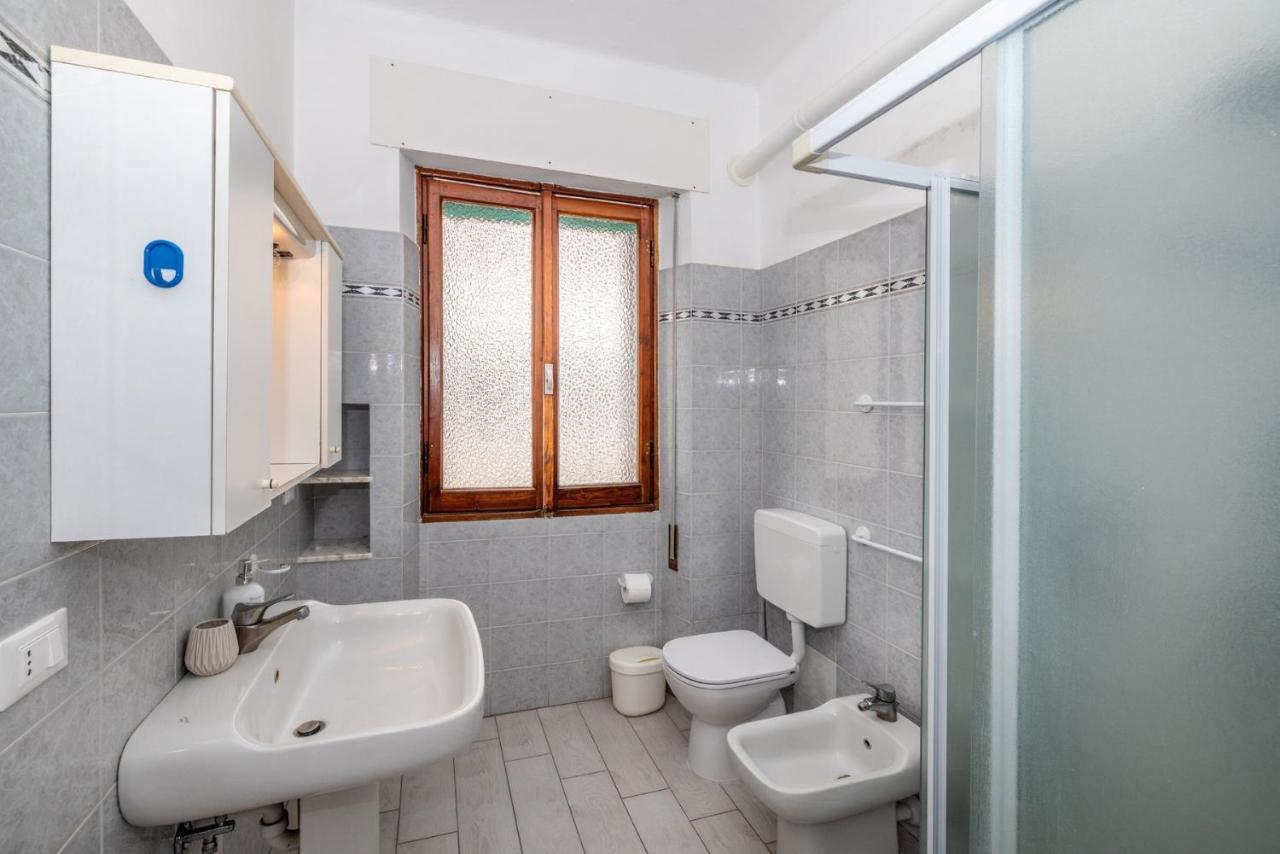 Casa Romeo Appartamento Con Posto Auto 菲纳莱利古雷 外观 照片
