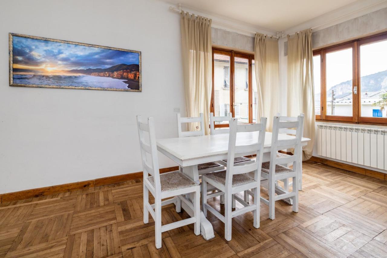 Casa Romeo Appartamento Con Posto Auto 菲纳莱利古雷 外观 照片