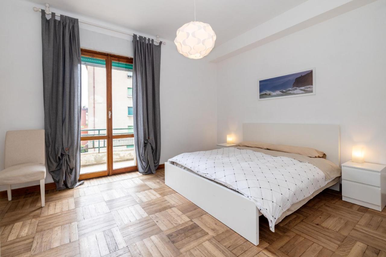 Casa Romeo Appartamento Con Posto Auto 菲纳莱利古雷 外观 照片