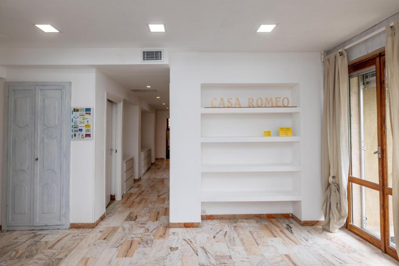 Casa Romeo Appartamento Con Posto Auto 菲纳莱利古雷 外观 照片