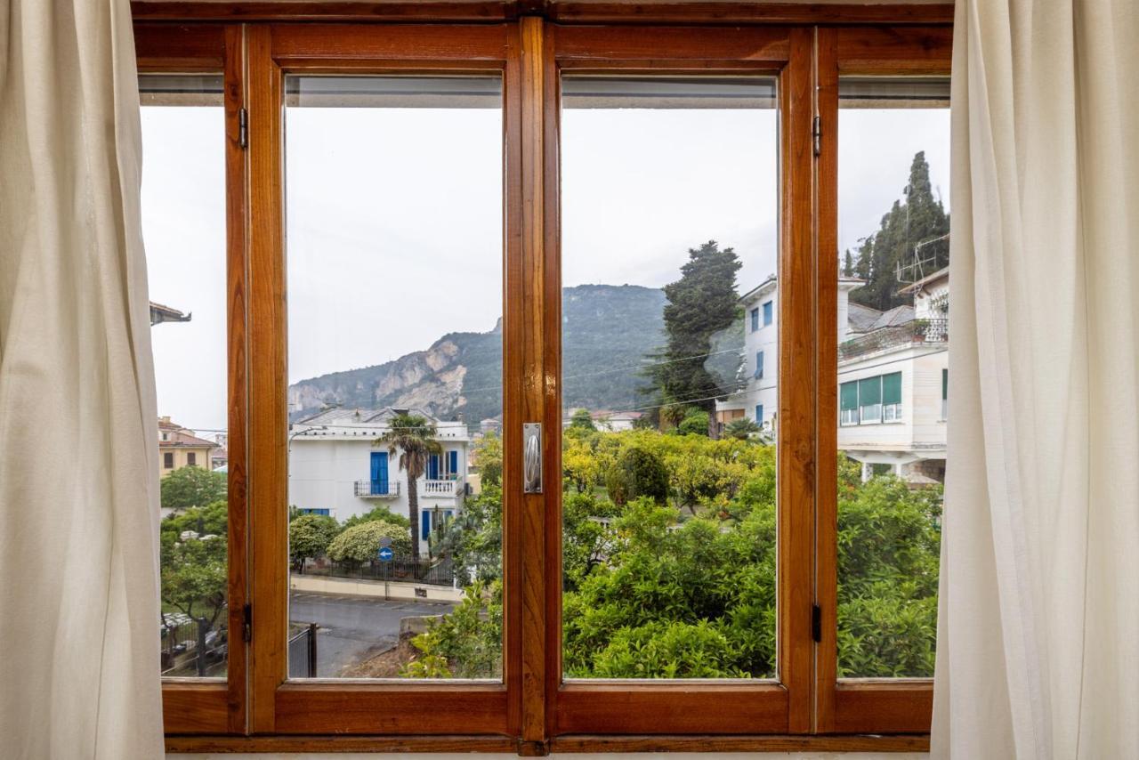 Casa Romeo Appartamento Con Posto Auto 菲纳莱利古雷 外观 照片